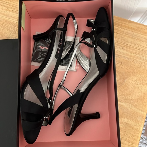 NINA DRESS SHOES•SLING BACK•SIZE 11•GREAT FOR HOLIDAYS & SPECIAL EVENTS - Picture 8 of 9